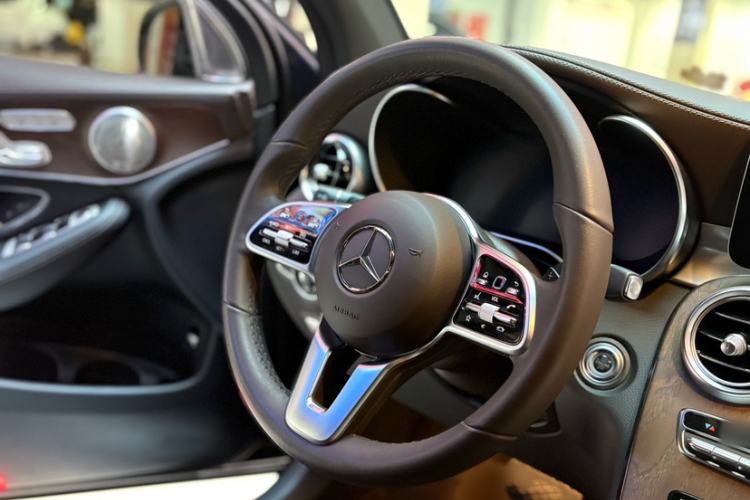 Used Mercedes-Benz GLC 2022 Refreshed GLC 300 L 4MATIC Dynamic Edition Prestige Version Steering Wheel