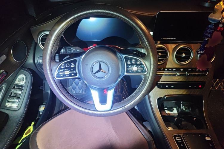 Used Mercedes-Benz GLC 2022 Facelift GLC 300 L 4MATIC Luxury Edition Steering Wheel