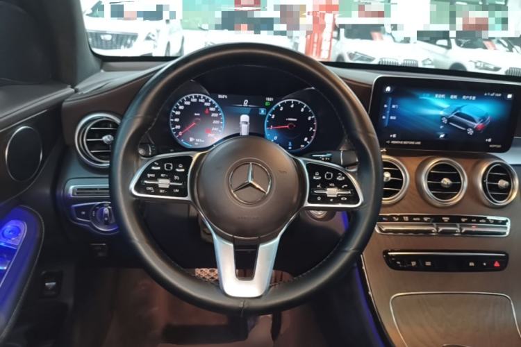 Used Mercedes-Benz GLC 2022 Second Facelift GLC 260 L 4MATIC Luxury Edition Steering Wheel