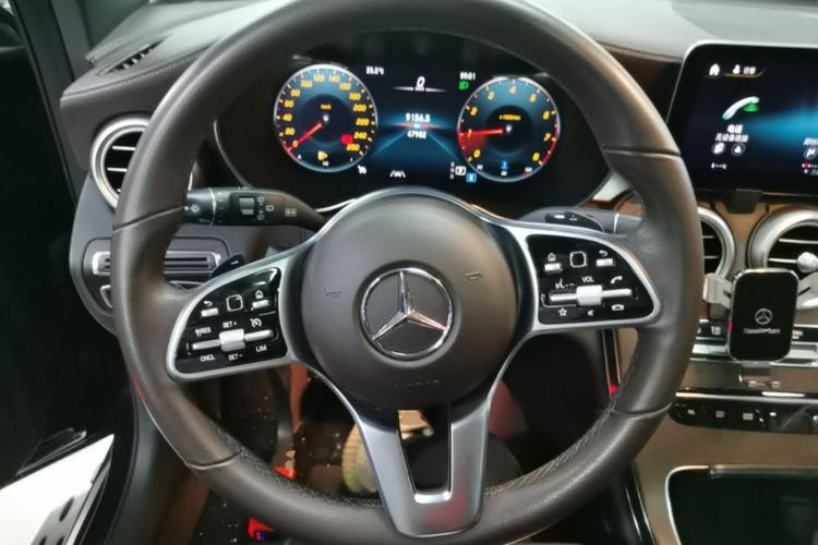 Used Mercedes-Benz GLC 2022 GLC 300 L 4MATIC Dynamic Model Steering Wheel