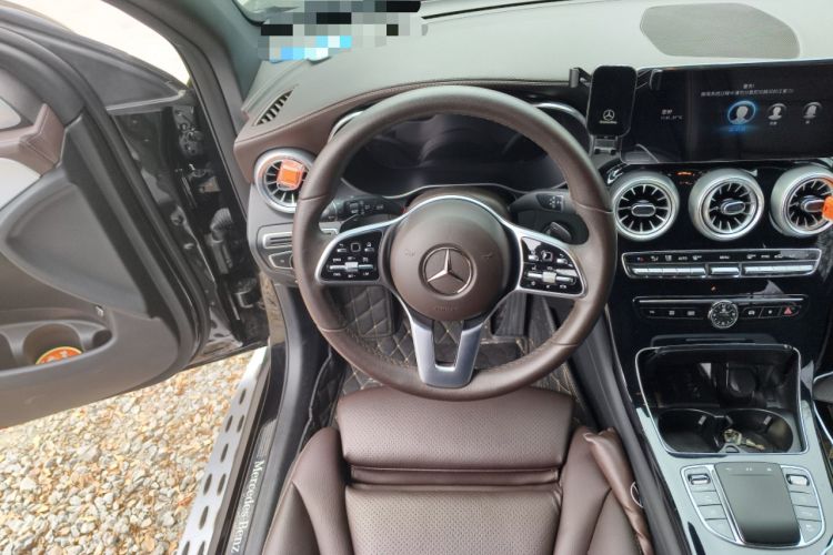 Used Mercedes-Benz GLC 2022 Refreshed GLC 260 L 4MATIC Dynamic Edition Steering Wheel