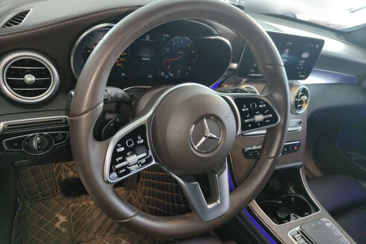 Used Mercedes-Benz GLC 2022 Second Facelift GLC 260 L 4MATIC Luxury Edition Steering Wheel