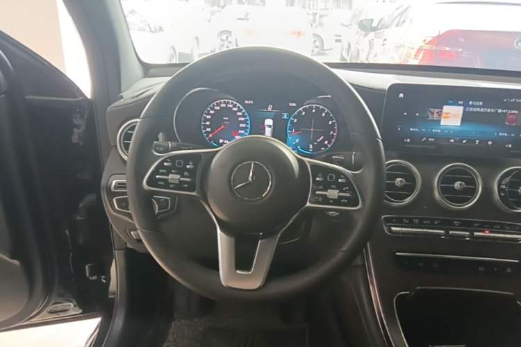 Used Mercedes-Benz GLC 2022 Refreshed GLC 300 L 4MATIC Dynamic Edition Steering Wheel