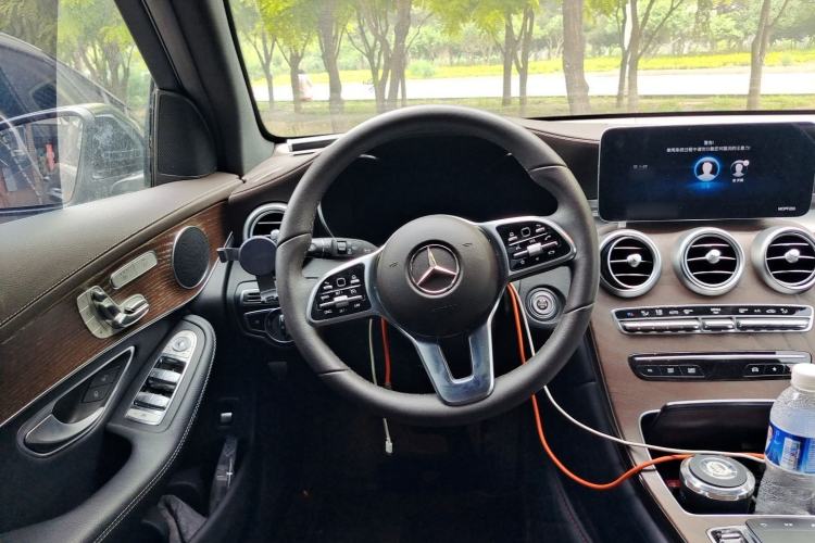 Used Mercedes-Benz GLC 2022 Second Facelift GLC 260 L 4MATIC Luxury Edition Steering Wheel