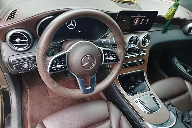 Used Mercedes-Benz GLC 2022 GLC 300 L 4MATIC Dynamic Edition Prestige Model Steering Wheel