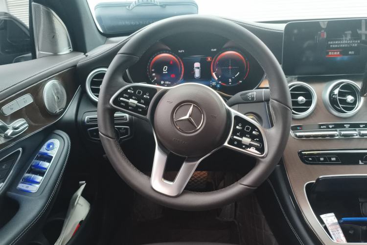 Used Mercedes-Benz GLC 2022 Refreshed GLC 300 L 4MATIC Dynamic Edition Steering Wheel
