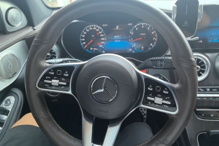 Used Mercedes-Benz GLC 2022 Second Facelift GLC 260 L 4MATIC Dynamic Edition Steering Wheel