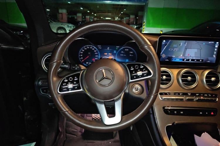 Used Mercedes-Benz GLC 2022 Refreshed GLC 300 L 4MATIC Dynamic Edition Steering Wheel