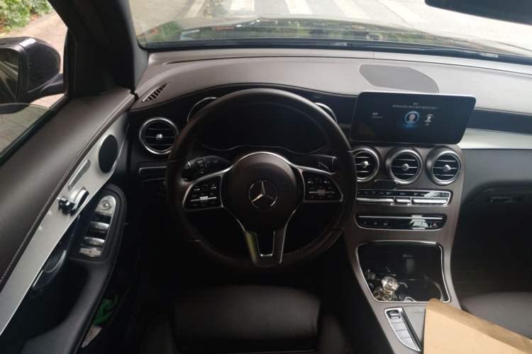 Used Mercedes-Benz GLC 2022 Facelifted GLC 260 L 4MATIC Dynamic Edition Steering Wheel