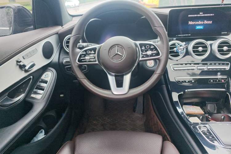 Used Mercedes-Benz GLC 2022 Facelifted GLC 260 L 4MATIC Dynamic Edition Steering Wheel