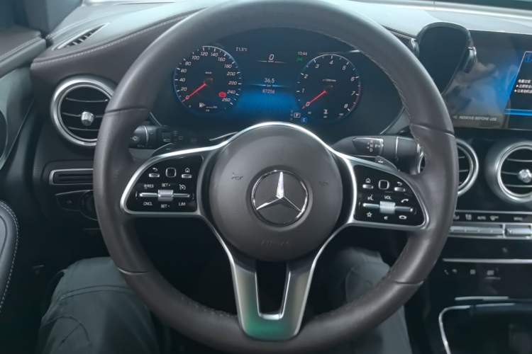 Used Mercedes-Benz GLC 2022 Facelifted GLC 260 L 4MATIC Dynamic Edition Steering Wheel