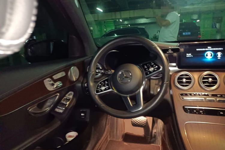 Used Mercedes-Benz GLC 2022 GLC 300 L 4MATIC Dynamic Model Steering Wheel