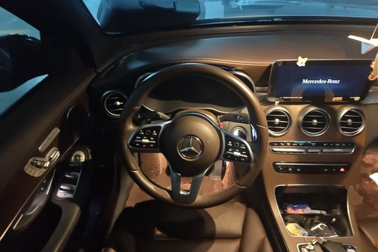 Used Mercedes-Benz GLC 2022 Second Facelift GLC 260 L 4MATIC Dynamic Edition Steering Wheel