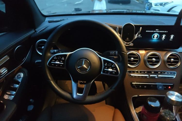 Used Mercedes-Benz GLC 2022 Facelift GLC 260 L 4MATIC Luxury Edition Steering Wheel