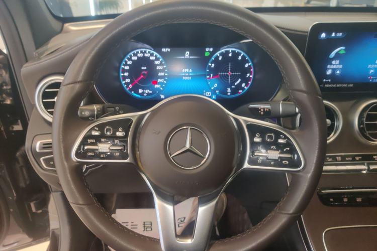 Used Mercedes-Benz GLC 2022 Second Facelift GLC 260 L 4MATIC Luxury Edition Steering Wheel