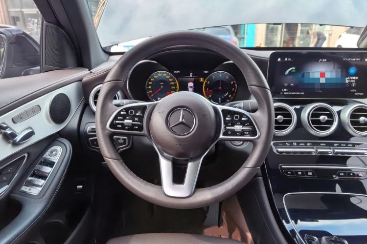 Used Mercedes-Benz GLC 2022 Refreshed GLC 260 L 4MATIC Dynamic Edition Steering Wheel