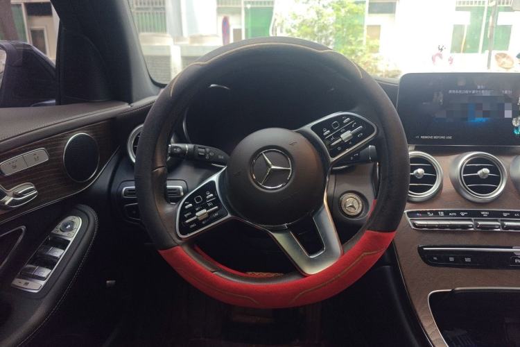 Used Mercedes-Benz GLC 2022 GLC 260 L 4MATIC Luxury Model Steering Wheel