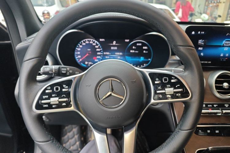 Used Mercedes-Benz GLC 2022 Facelifted GLC 300 L 4MATIC Luxury Edition Steering Wheel