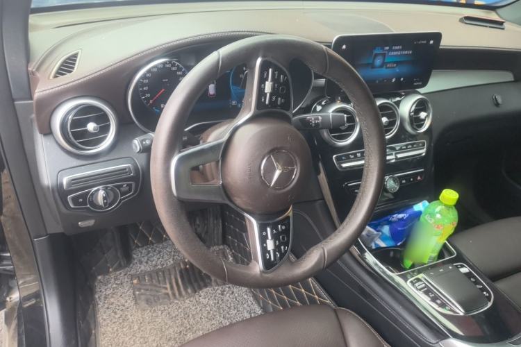 Used Mercedes-Benz GLC 2022 Second Facelift GLC 260 L 4MATIC Dynamic Edition Steering Wheel