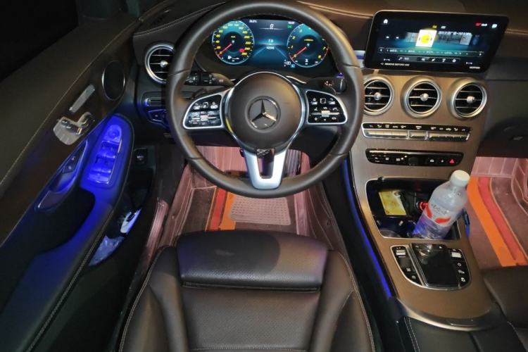 Used Mercedes-Benz GLC 2022 Second Facelift GLC 260 L 4MATIC Luxury Edition Steering Wheel