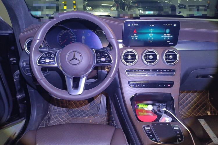 Used Mercedes-Benz GLC 2022 Refreshed GLC 300 L 4MATIC Dynamic Edition Steering Wheel