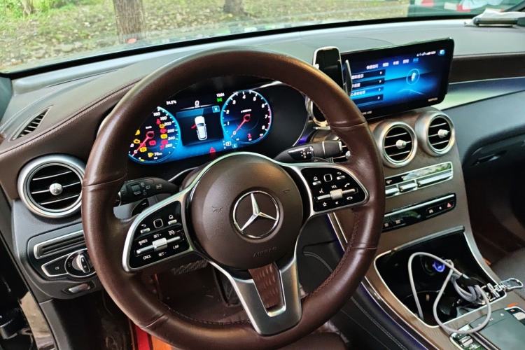 Used Mercedes-Benz GLC 2022 Refreshed GLC 300 L 4MATIC Dynamic Edition Steering Wheel