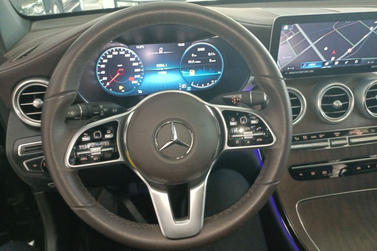Used Mercedes-Benz GLC 2022 Second Facelift GLC 260 L 4MATIC Luxury Edition Steering Wheel