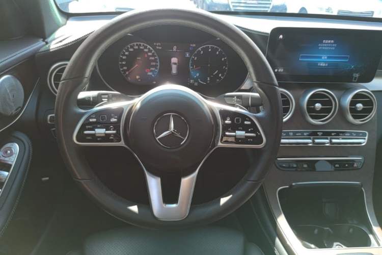Used Mercedes-Benz GLC 2022 GLC 300 L 4MATIC Luxury Model Steering Wheel