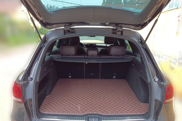 Used Mercedes-Benz GLC 2022 Refreshed GLC 300 L 4MATIC Dynamic Edition Trunk