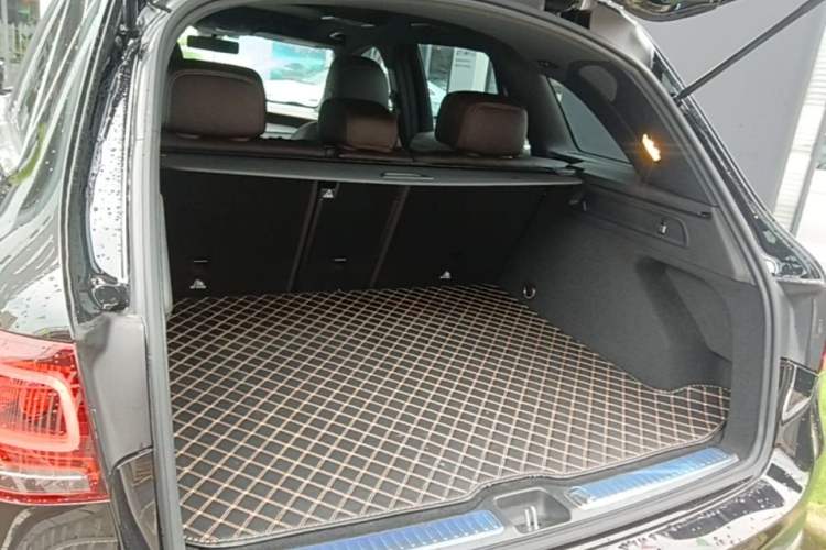 Used Mercedes-Benz GLC 2022 Second Facelift GLC 260 L 4MATIC Dynamic Edition Trunk