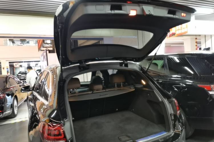 Used Mercedes-Benz GLC 2022 Refreshed GLC 300 L 4MATIC Dynamic Edition Prestige Version Trunk
