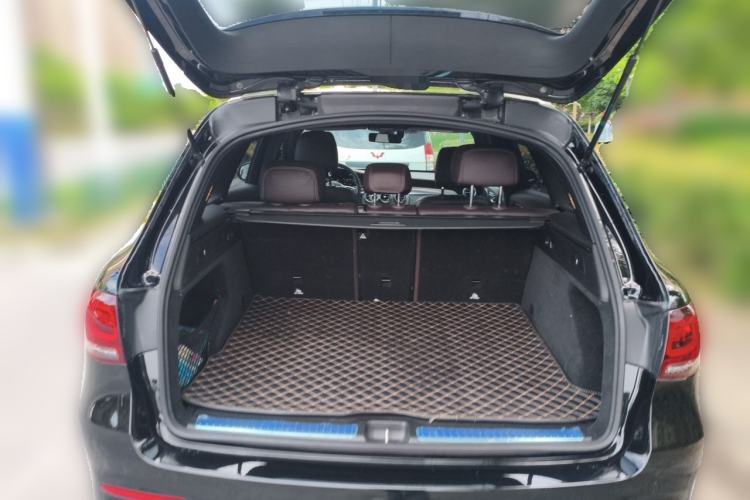 Used Mercedes-Benz GLC 2022 GLC 260 L 4MATIC Luxury Model Trunk
