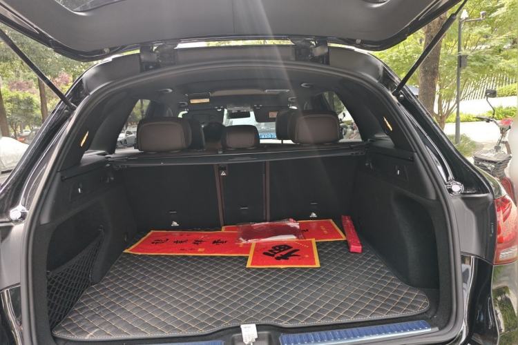 Used Mercedes-Benz GLC 2022 Facelift GLC 260 L 4MATIC Luxury Edition Trunk