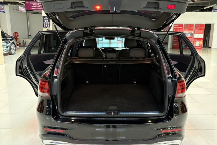 Used Mercedes-Benz GLC 2022 Facelifted GLC 260 L 4MATIC Dynamic Edition Trunk