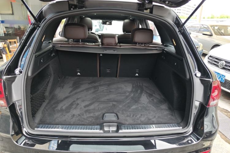 Used Mercedes-Benz GLC 2022 Refreshed GLC 300 L 4MATIC Dynamic Edition Prestige Version Trunk