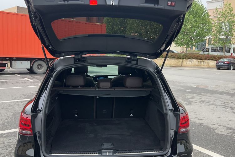 Used Mercedes-Benz GLC 2022 Refreshed GLC 300 L 4MATIC Dynamic Edition Prestige Version Trunk
