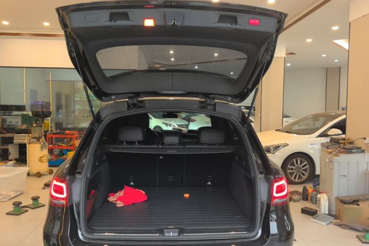 Used Mercedes-Benz GLC 2022 Facelifted GLC 260 L 4MATIC Dynamic Edition Trunk