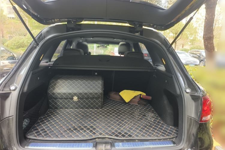 Used Mercedes-Benz GLC 2022 Facelifted GLC 260 L 4MATIC Dynamic Edition Trunk