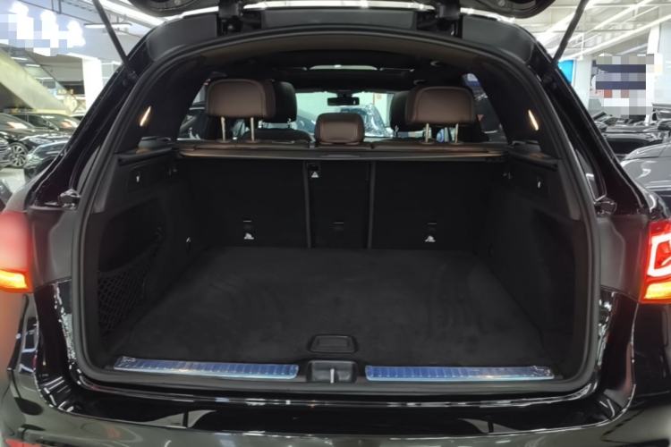 Used Mercedes-Benz GLC 2022 Refreshed GLC 300 L 4MATIC Dynamic Edition Prestige Version Trunk