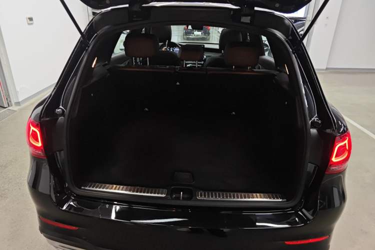 Used Mercedes-Benz GLC 2022 Facelifted GLC 260 L 4MATIC Dynamic Edition Trunk