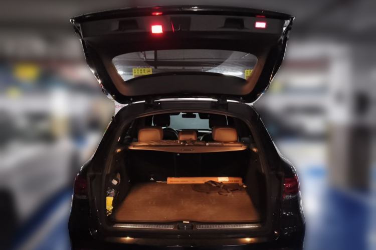 Used Mercedes-Benz GLC 2022 GLC 260 L 4MATIC Dynamic Edition Trunk
