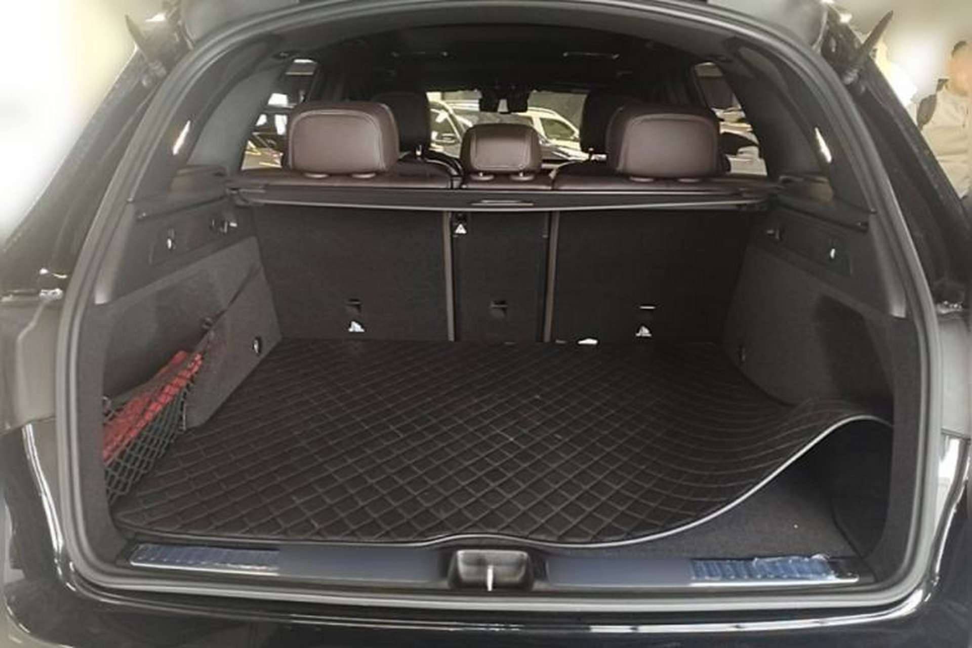 Used Mercedes-Benz GLC 2022 GLC 300 L 4MATIC Dynamic Edition Prestige Model Trunk