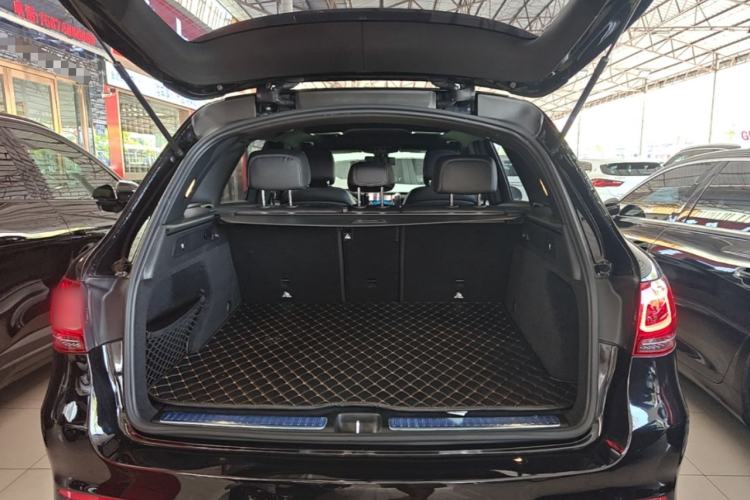 Used Mercedes-Benz GLC 2022 Refreshed GLC 300 L 4MATIC Dynamic Edition Prestige Version Trunk