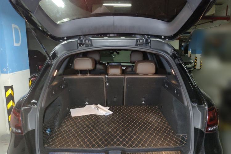 Used Mercedes-Benz GLC 2022 Second Facelift GLC 260 L 4MATIC Luxury Edition Trunk