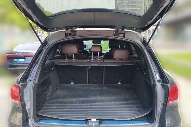 Used Mercedes-Benz GLC 2022 Facelifted GLC 300 L 4MATIC Luxury Edition Trunk