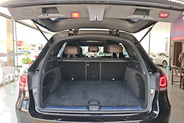 Used Mercedes-Benz GLC 2022 Facelift GLC 260 L 4MATIC Luxury Edition Trunk