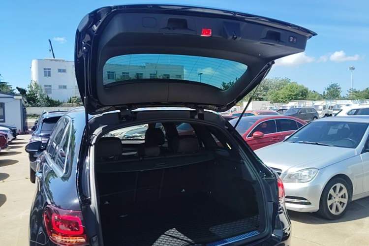 Used Mercedes-Benz GLC 2022 Refreshed GLC 300 L 4MATIC Dynamic Edition Prestige Version Trunk