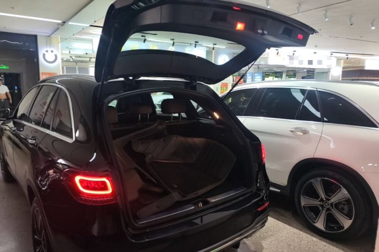 Used Mercedes-Benz GLC 2022 Second Facelift GLC 260 L 4MATIC Luxury Edition Trunk