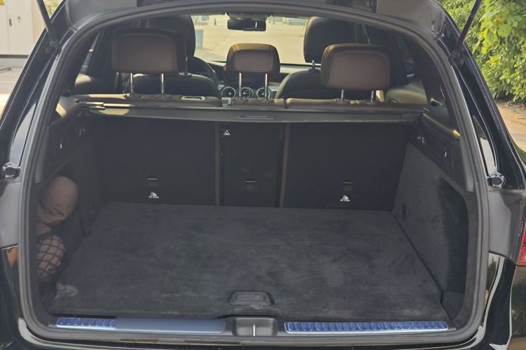 Used Mercedes-Benz GLC 2022 GLC 260 L 4MATIC Luxury Model Trunk