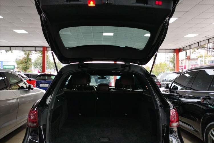 Used Mercedes-Benz GLC 2022 GLC 260 L 4MATIC Luxury Model Trunk